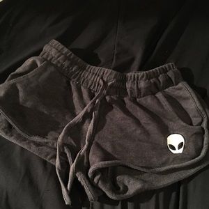 Alien shorts